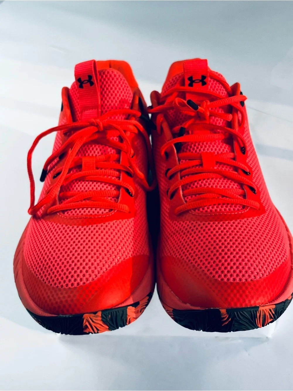 Under Armour Hovr bright neon